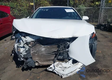 2021 Toyota Camry Se z USA, uszkodzony, nr VIN 4T1G11AK7MU493834